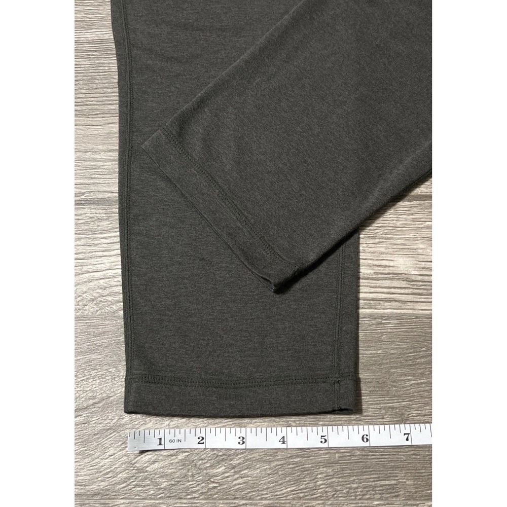 Vuori Men's Ponto Performance Pant 30" Size Medium (28x30) Heathered Olive - Picture 8 of 10